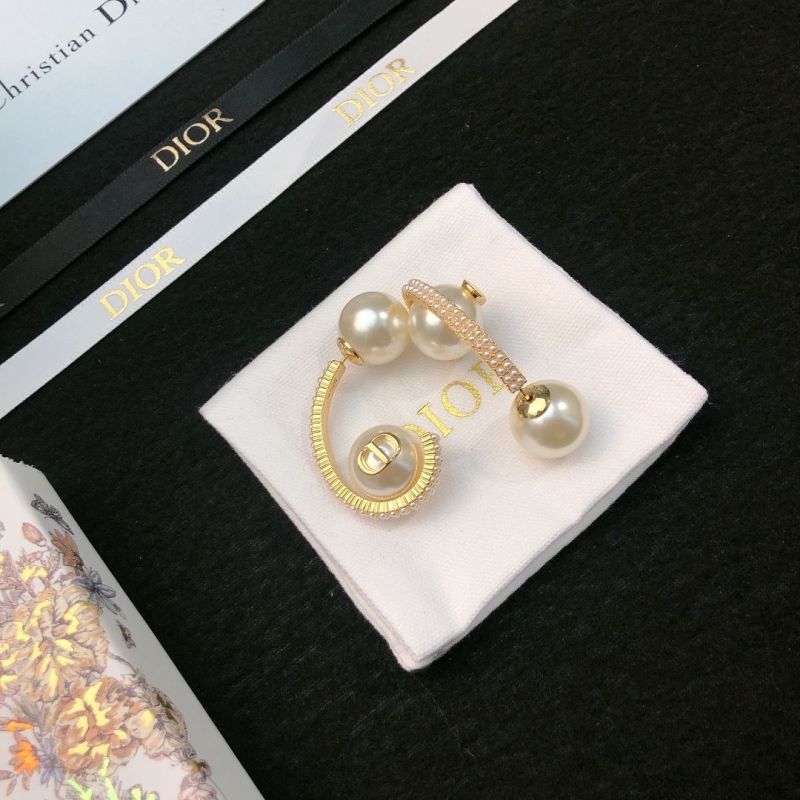 Christian Dior Earrings